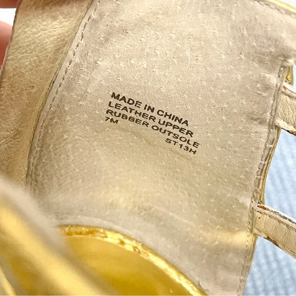 MICHAEL Michael Kors Maddie Platform Heels - Picture 15 of 16